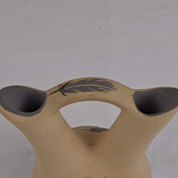 Native American Pottery Wedding Vase Gray and White Signed By Gray Feather Vtg - Picture 3 of 9
